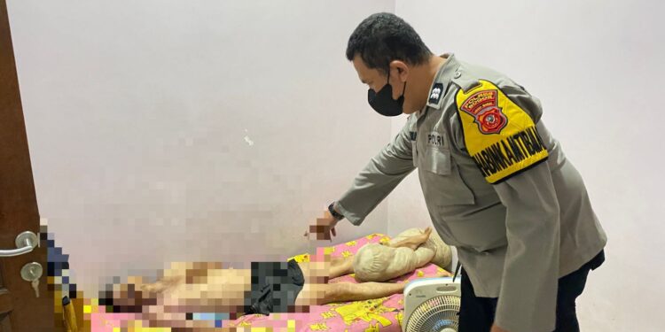 Timbulkan Bau Busuk, Pria Paruhbaya Tewas Dirumahnya