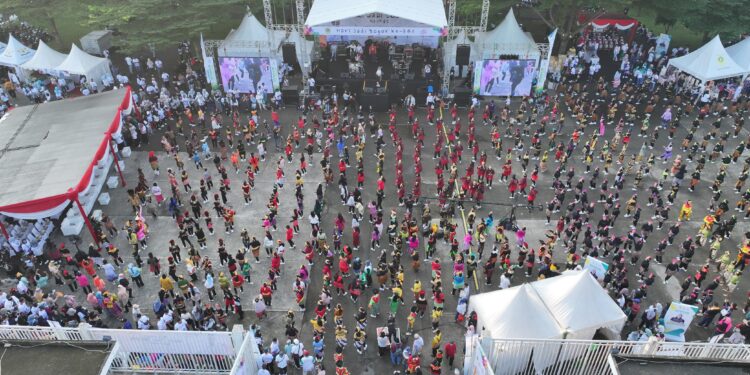 Ribuan Masyarakat Ramaikan Gebyar HJB ke-542 di Stadion Pakansari