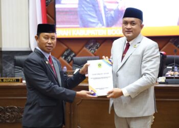 Rapat Paripurna, Pj. Bupati Bogor Sampaikan Raperda LPJP APBD TA 2023