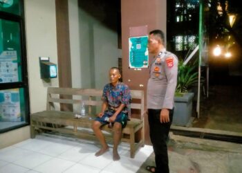 ODGJ Ngamuk di Depan SPBU Cibinong
