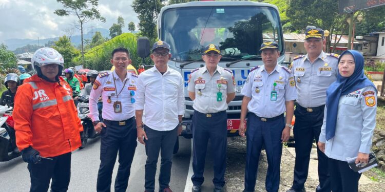 Dishub Kabupaten Bogor Tambah Jam Operasional Hingga Personil Untuk Tertibkan Parkir Liar