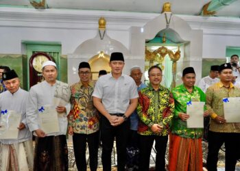 Berdiri Sejak 1.500 an, Masjid Ainun Yaqin Sunan Giri Gresik Baru Kantongi Sertifikat di Masa Jabatan Menteri AHY