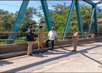 Tinjau Jembatan Cikuda, Achmad Fathoni : Drainase Dulu Baru Pengaspalan