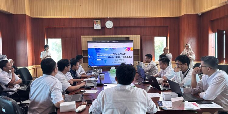 15 Kecamatan di Kabupaten Bogor Dalam Pengelolaan Website di Diskominfo