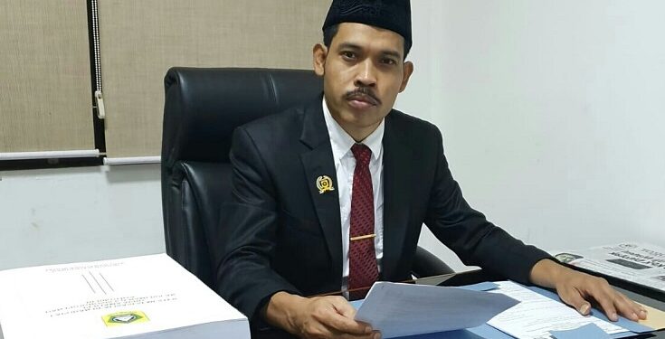 Terkait Bangku Kosong di SMP Negeri, Muad Khalim Akan Panggil Kadisdik