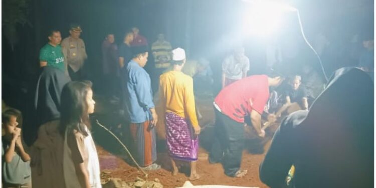 Galian Tanah Makan Korban, Sopir Tewas Tertimbun Tanah