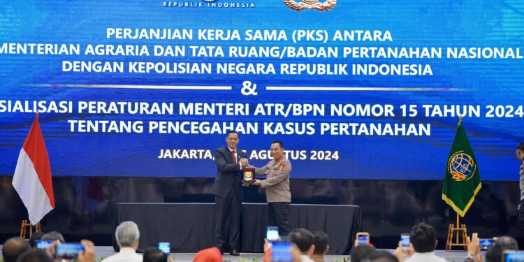 Apresiasi Kinerja Menteri AHY dan Jajaran, Kapolri: Pukul Mafia Tanah Sampai Tuntas!