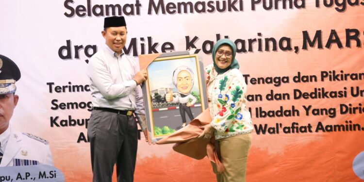 Kadinkes Masuki Purna Tugas, Asmawa Tosepu : Mike Sosok Pekerja Keras