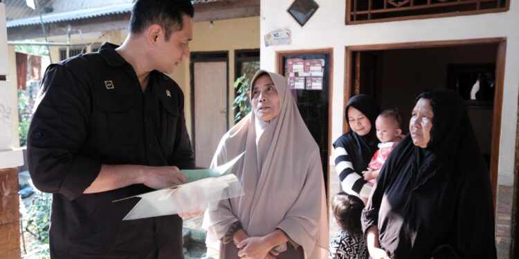 Seumur Hidup Tidak Punya Sertipikat Tanah, Warga Kaki Gunung Salak Rasakan Kemudahan PTSL