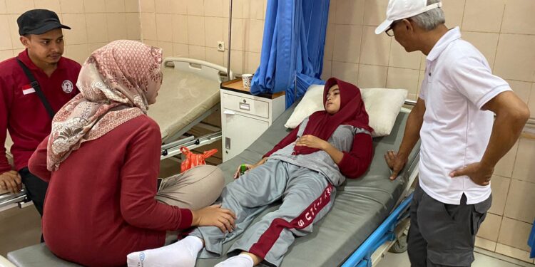 Kelelahan dan Tidak Ada Air Minum, Puluhan Siswa Peserta Gerak Jalan di Klapanunggal PINSAN