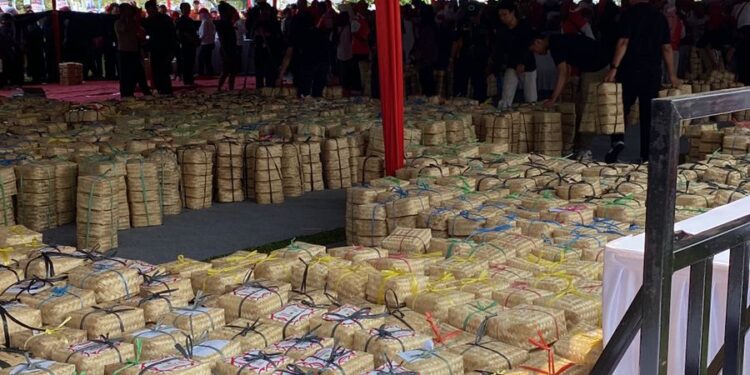 “Ngaliwet” Bareng  di Pakansari, Jadi Ajang Rekor Muri