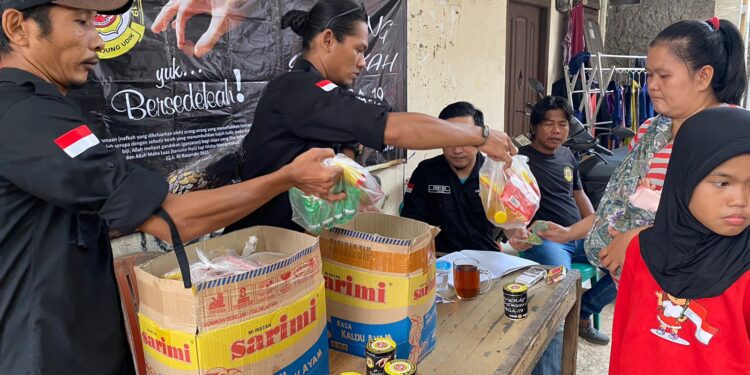 Hasil dari Kaleng Sedekah, Pokja Katar 19 Gelar Sembako Tebus Murah