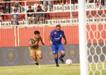 Arema FC Tahan Imbang Dewa United Skor 0-0