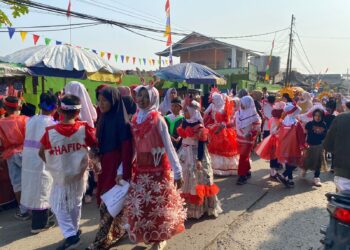 Kebhinekaan Nasional Jadi Tema Karnawal Kostum di Madrasah AL – Muawanah