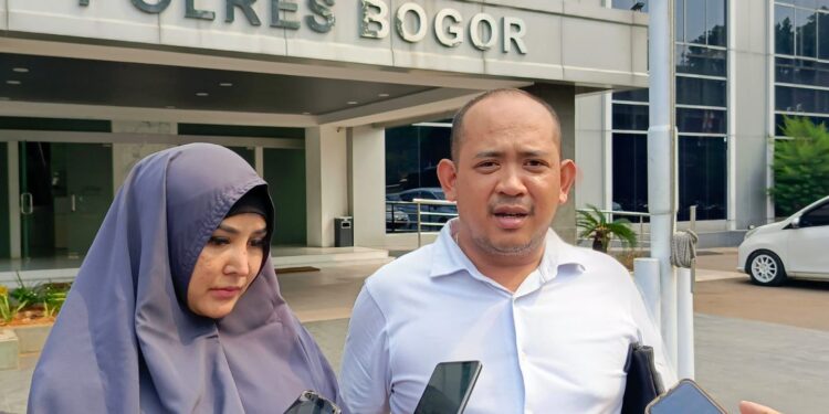 Artis Chyntiara Alona Kena Tipu, Mobil BMW Dibawa Kabur