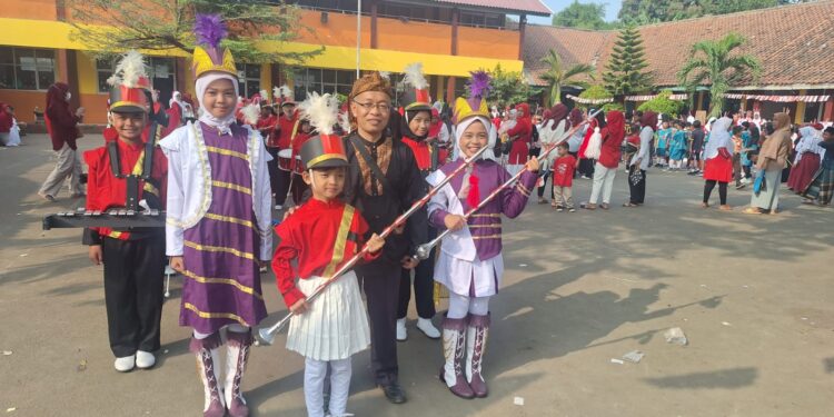 Meriahkan HUT RI, SDN 01 Nambo Adakan Karnaval
