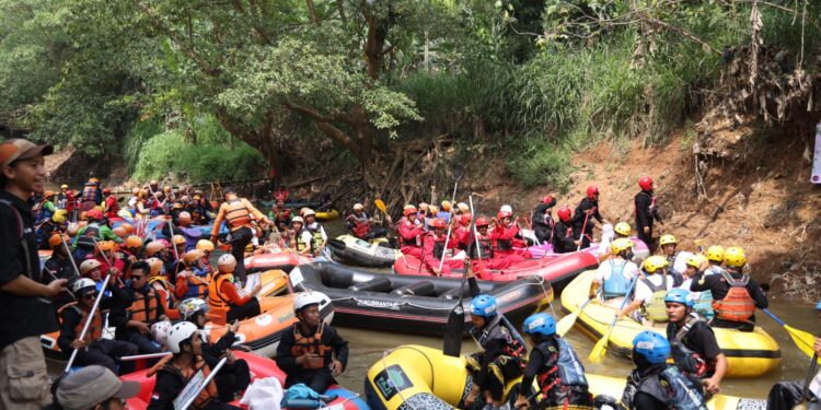 Festival Budaya Susur Sungai Cikeas Ala Desa Wisata Bojongkulur