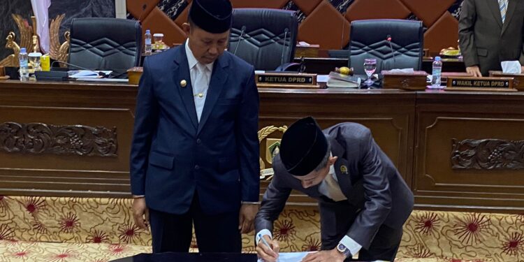 Paripurna Terakhir, Asmawa Tosepu Pastikan Percepatan Pembangunan