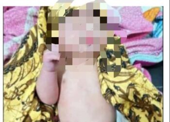Sadis !!! Bayi Laki-laki Dibuang di Toilet KRL