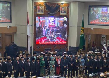 55 Anggota DPRD Resmi Dilantik, Rudy Susmanto : Banyak Wajah Baru