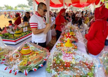 Semarak Kemerdekaan, Pemdes Wanaherang Gelar Lomba Nasi Tumpeng