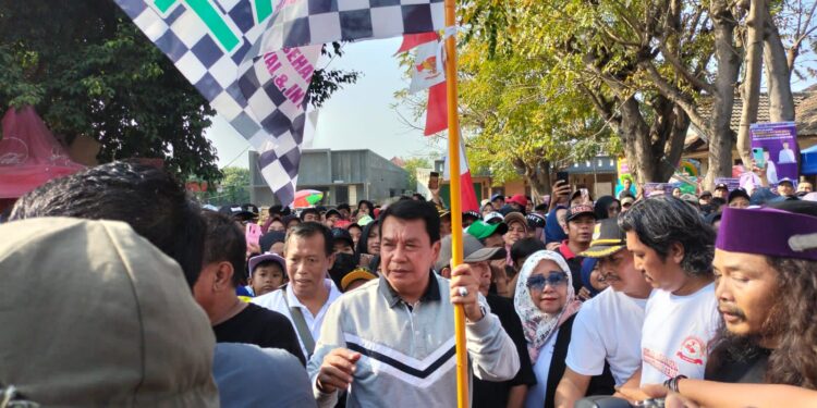 Tarik Simpati Masyarakat Jelang Pilkada Tangerang, Pasangan Maesyal-Intan adakan Gebyar Jalan Sehat