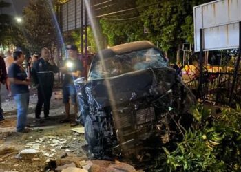 Mabok, Mobil Tabrak Markas Denpom