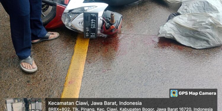 Hendak Menyalip Seorang Pelajar Tewas Terlindas Truk Fuso