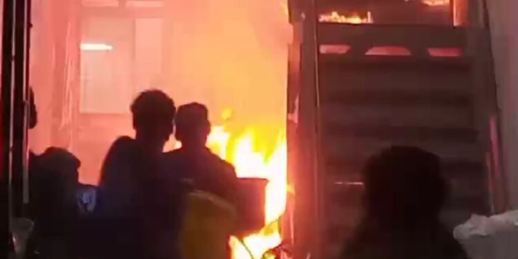 PT Natamas Plast Terbakar, 7 Karyawan Alami Luka Bakar sampai 20 Persen