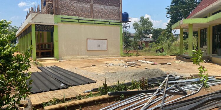 Pasca di Terjang Angin Ribut, Begini Kondisi SMPN 4 Gunung Putri