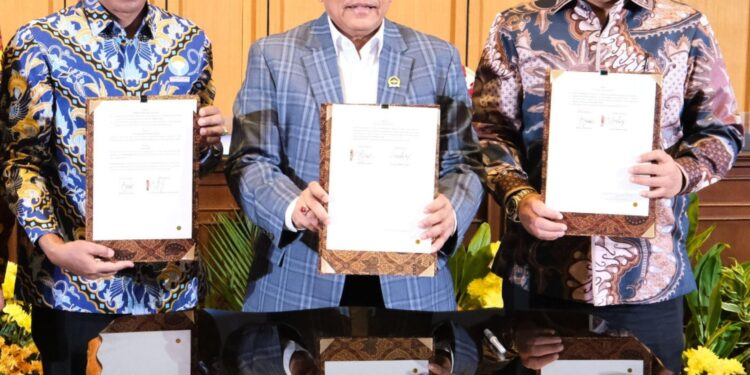 Sekjen Kementerian ATR/BPN Tandatangani Nota Kesepahaman dengan DPR RI, Dorong Sinkronisasi Data Pengaduan Masyarakat