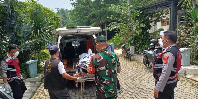 Pria Tewas Membusuk Dalam Rumah Gegerkan Warga