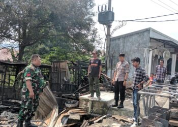 Konsleting Listrik, Lima Kios di Pasar Jumat Ludes Terbakar