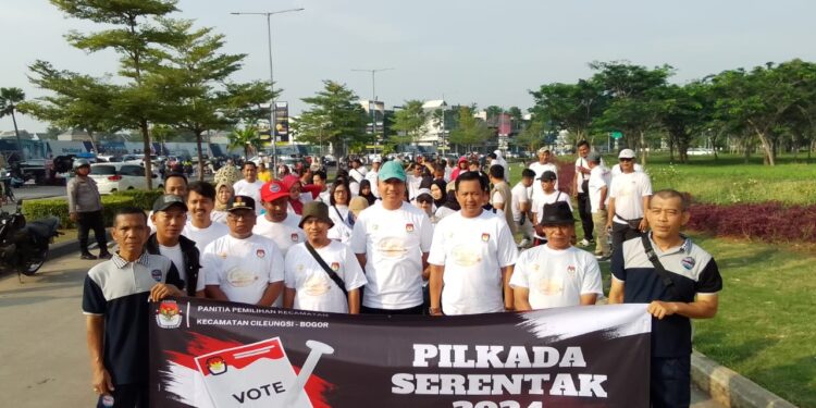 Sosialisasikan Pilkada Serentak, PPK Kecamatan Cileungsi Gelar Jalan Santai dan Senam Bersama