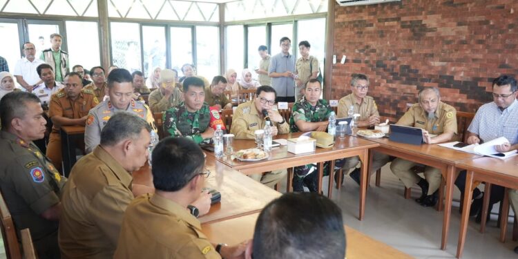 Tinjau Pembangunan Pos Pengamanan Presiden RI, Bachril Bakri : Dua Minggu lagi Selesai