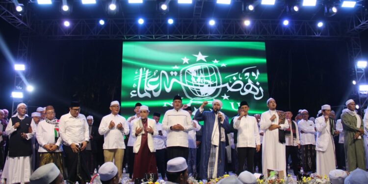 Adakan Puncak Bersholawat Bareng Habib Syech, Paslon Rudy Susmanto-Jaro Ade Didoakan jadi Bupati dan Wakil Bupati Bogor