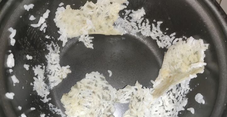 Mengapa Nasi Sering Keras dan Mengering di Rice Cooker? Ini Penyebab dan Cara Mengatasinya