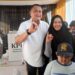 Calon Bupati Bogor Rudy Susmanto Nyoblos di TPS 03 Puri Nirwana Estate, Target 80 Persen