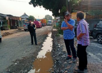Pekerjaan Rekontruksi Jalan Cileungsi – Cinyonsong Udik Minus 37 Persen, Dewan Achmad Fathoni minta Ka UPT Kejar Pemborong