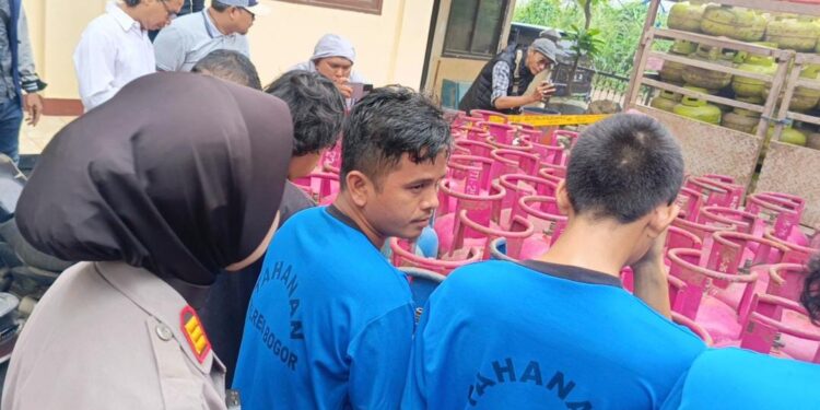 Polsek Klapanunggal Bongkar Sindikat Pengoplosan Gas, AKP Silvi : 8 Orang Kami Amankan