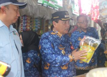 Stabilkan Harga Jelang Nataru, Pj Bupati Bogor Sidak Pasar Cibinong