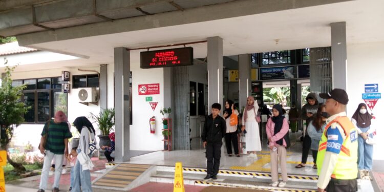 Jalani Intruksi Presiden, Stasiun Nambo Putar Lagu Indonesia Raya Setiap Jam 10 Pagi