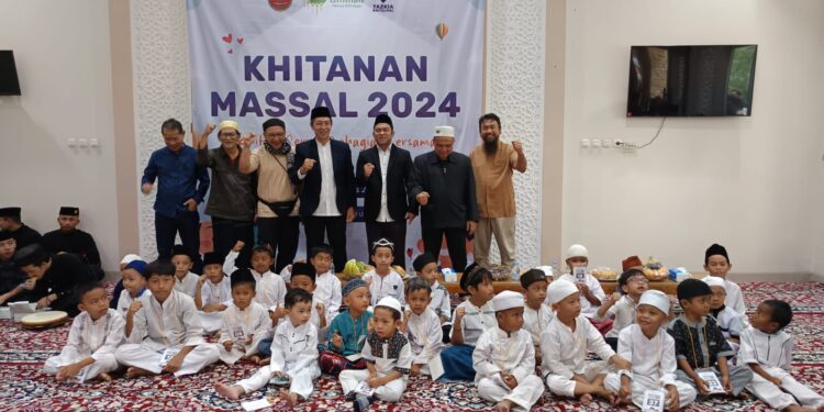 Wali Kota Bogor Apresiasi Khitanan Massal Gratis untuk Yatim dan Dhuafa di Masjid Rahmatul Ummah