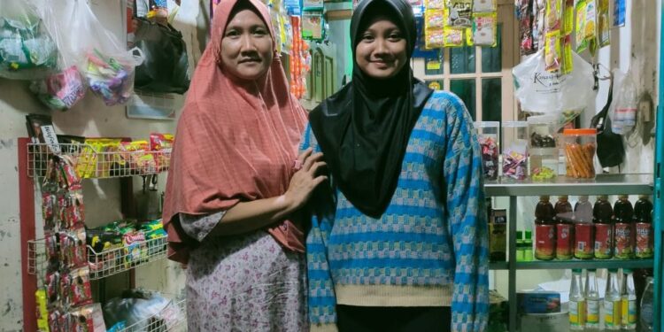 Dapat Beasiswa dari Pemdes Cileungsi, Safa: Terimakasih Pak Kades