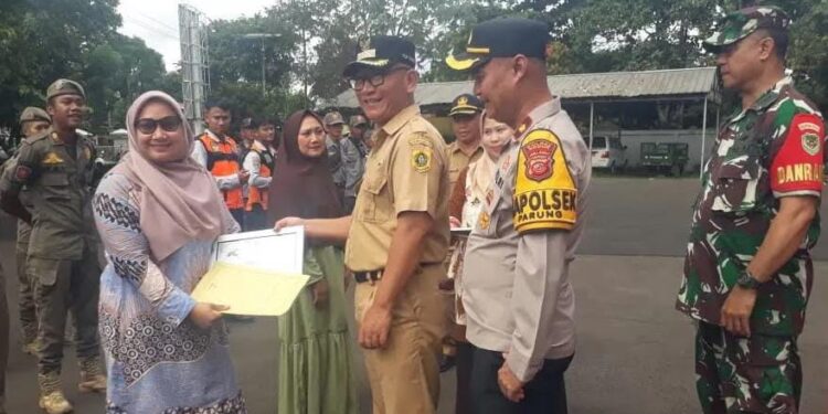 Dua Emak-emak di Bogor Diganjar Penghargaan Usai Gagalkan Pencurian Tabung Gas Elpiji