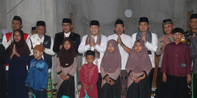 Perkuat Ukhuwah Islamiyah, Pj. Bupati Bogor Subling Bareng Tokoh Agama dan Warga Parung