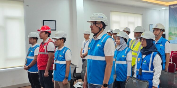 PLN UP3 Gunung Putri Gelar Apel Bulan K3 Nasional Tahun 2025 dan Penandatanganan Komitmen K3