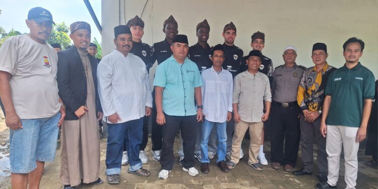 Ponpes Tahfidz AR-RASYID Nambo Dikunjungi Pemain Timnas Indosesia U 20