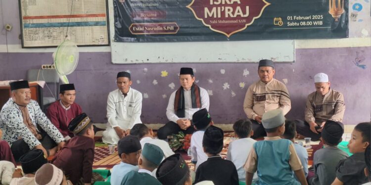 SDN Narogong Isi Isra Mi’raj dengan Tausiah Ustad Nasrudin