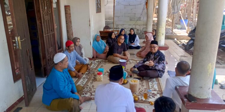 Seorang Pelajar Tewas Akibat Jalan Berlubang, Fathoni Sambangi Kediaman Korban Desak Pemerintah